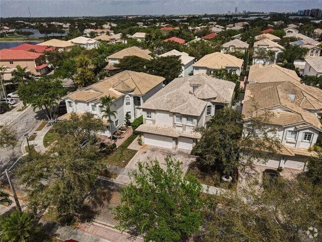 Building Photo - 10773 NW 69th Ter Rental