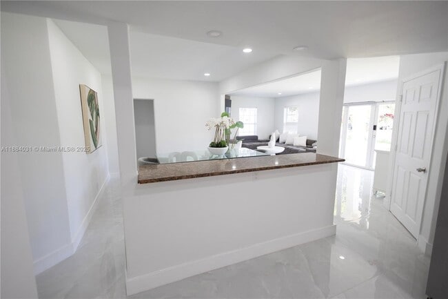 Photo - 1435 Grant St