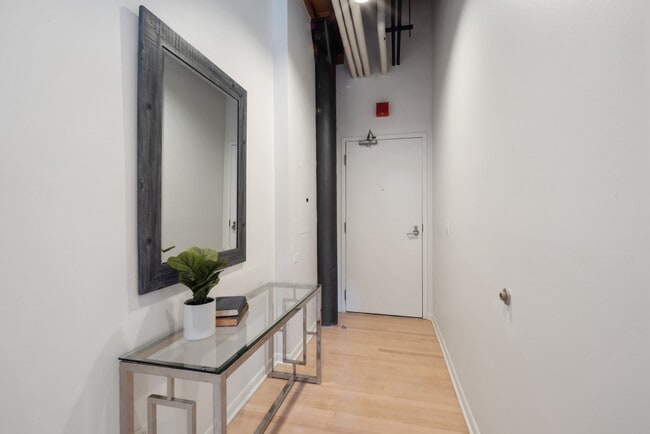 Photo - 701 W Jackson Blvd Unit 108