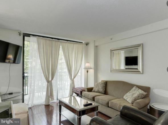 Photo - 3401 38th St NW Unit 203