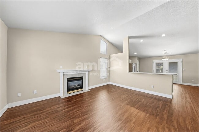 Photo - 6617 NE 166th Ave