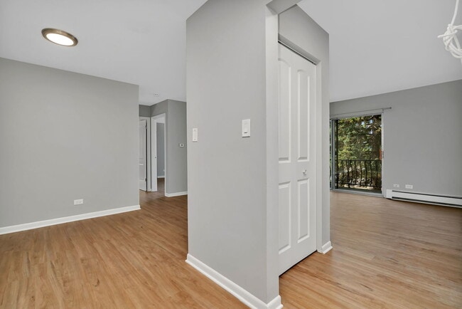 Photo - 909 Plainfield Rd Apartamento Unidad 12