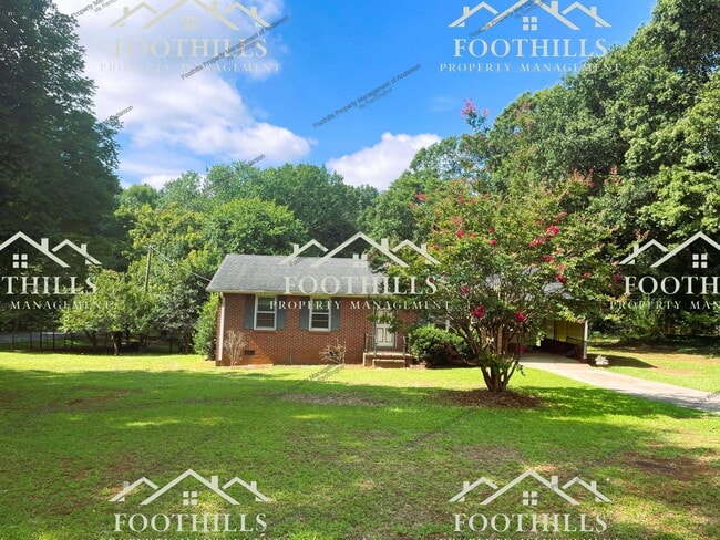 Building Photo - 301 Mcneil Dr