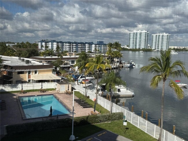 Photo - 2821 N Miami Beach Blvd Unit 5P