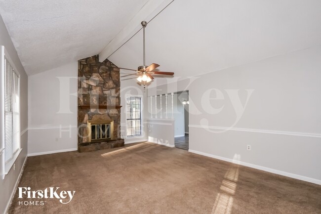 Photo - 4884 Walden Glen St