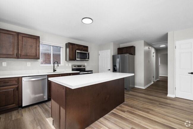 Building Photo - 1321 82nd Blvd Rental