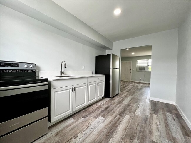 Photo - 829 NW 10th St Rental