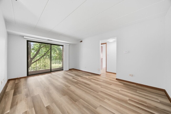 Photo - 13913 Laramie Ave Unit 112