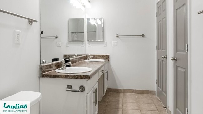 Photo - 925 Canterbury Rd NE Unit 12-1223