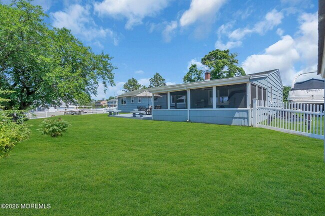 Photo - 10 Harbour Way