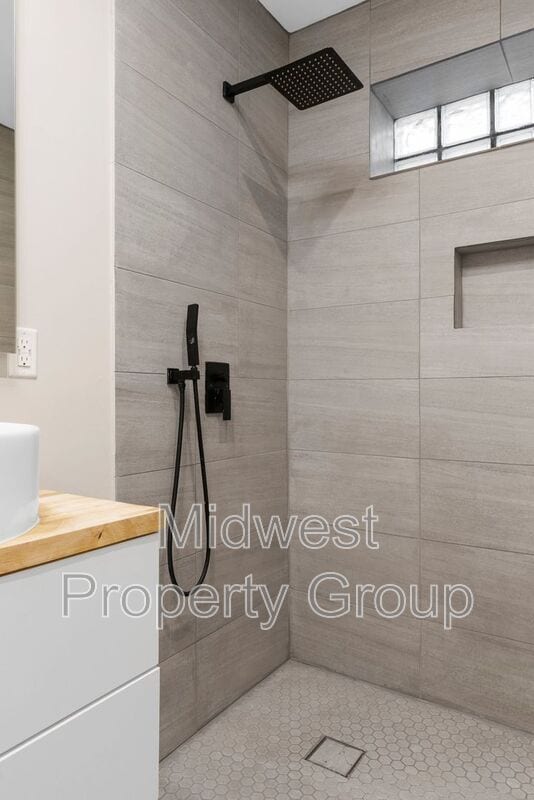 Photo - 2410 North and South Rd