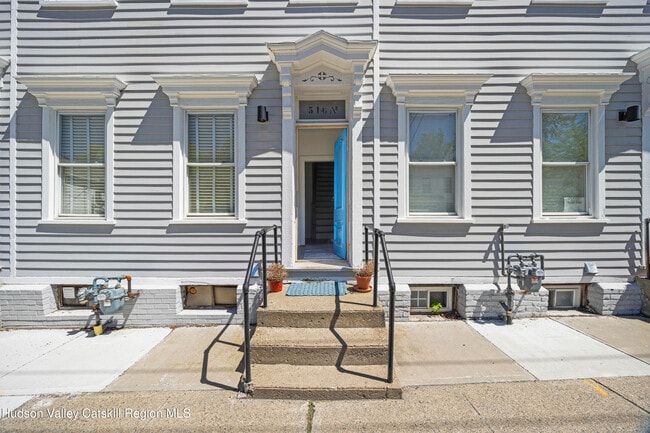 Photo - 516.5 State St