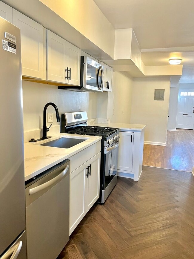 Photo - 218 10th St NE Unit 1