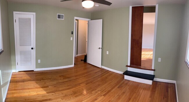 Photo - 530 Western Row Rd