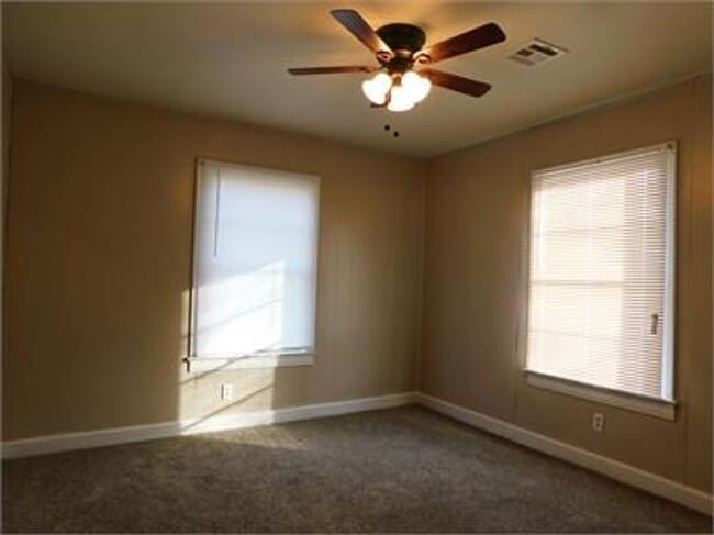 Photo - Cute 2-bedroom, 1 bath duplex near downtown.