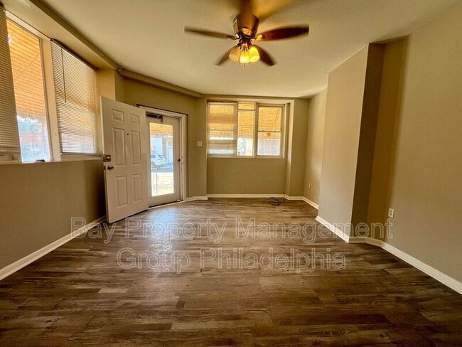 Photo - 2419 S 62nd St Unidad 1