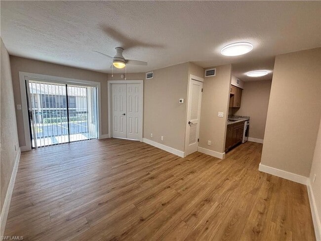 Photo - 5327 Summerlin Rd