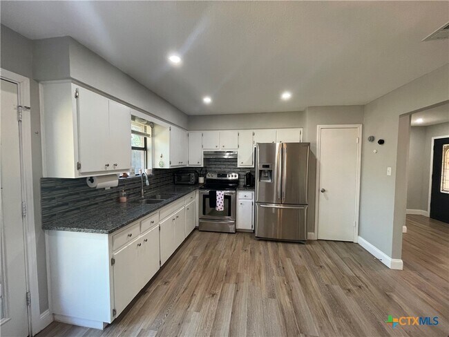 Photo - 127 Sioux Cir