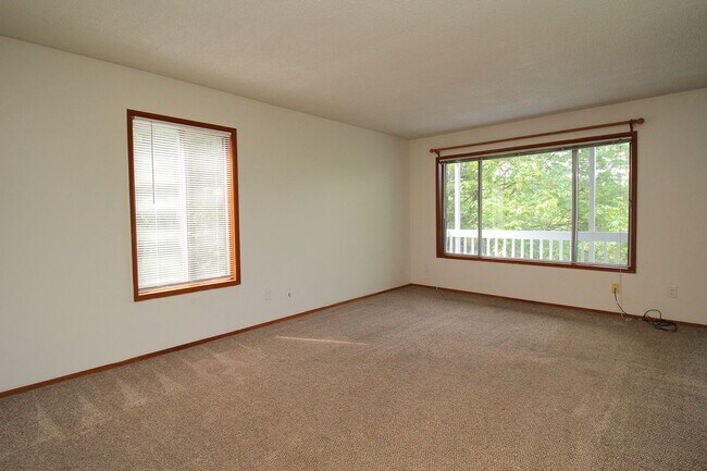 Photo - 1001 SW Woods St Unit 1