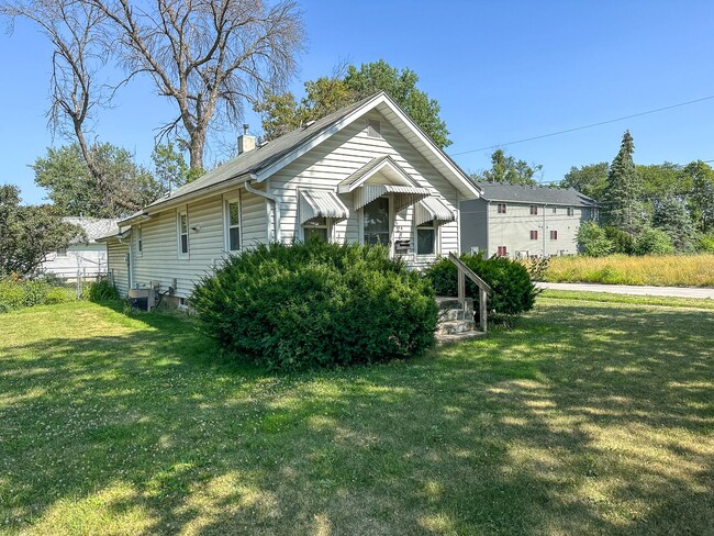 Photo - 328 Washington Ave