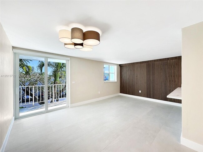 Photo - 1145 Normandy Dr Unit 202