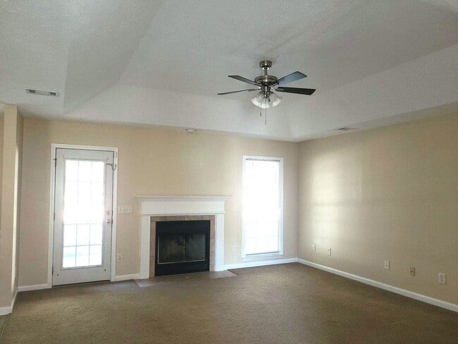 Photo - 4 BR 2Ba