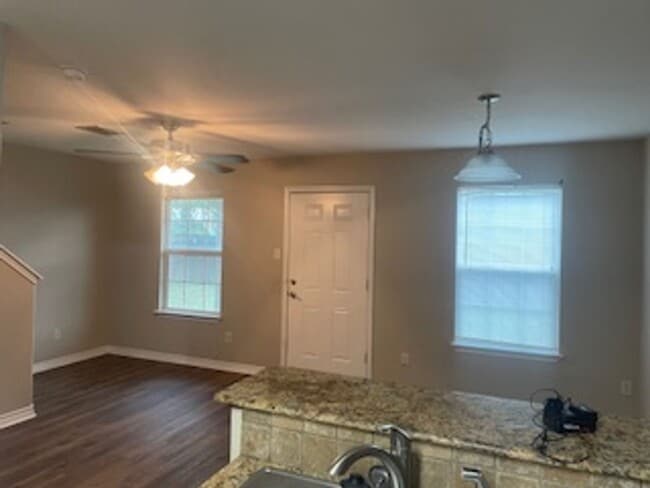Photo - 3/2/1 Toen Home close to Tarleton