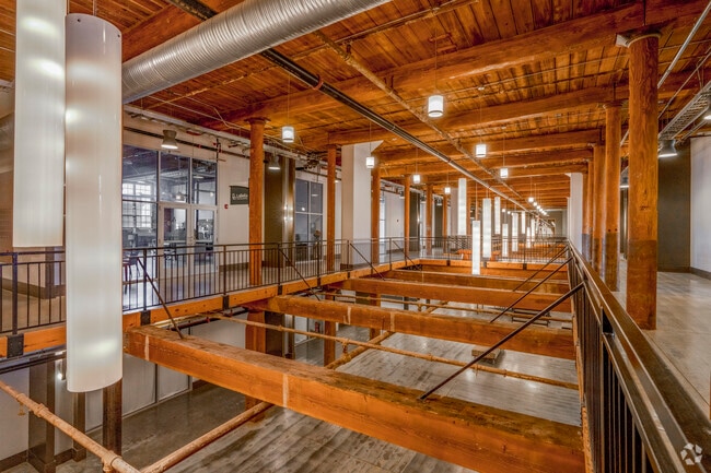 Pasillos - Loray Mill Lofts