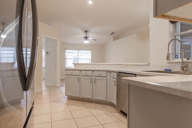 Photo - 174 Crystal Oak Dr