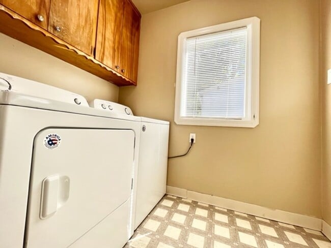 Photo - **RESERVE FOR SUMMER 2026** Charming home ... Unit House