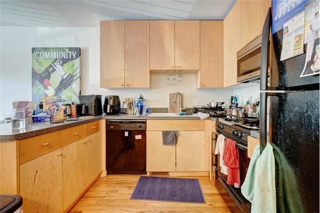 Photo - 1446 N Leavitt St Unit 1