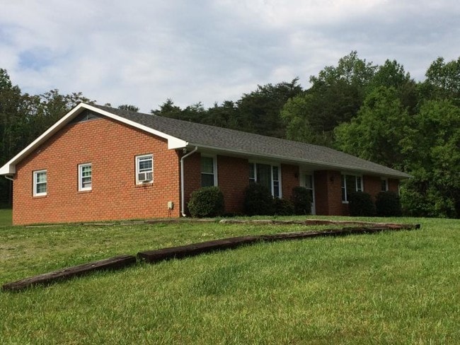 Photo - 5765 Bethlehem Rd