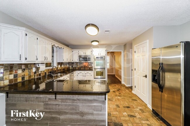 Photo - 3380 Bluebridge Ln