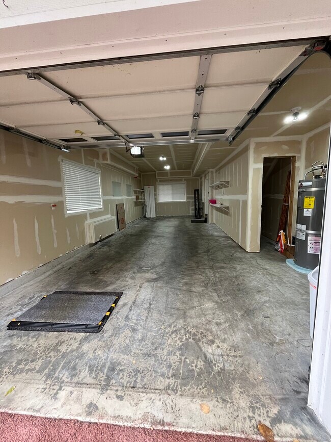 2car tandem garage with extra storage room - 4802 214th Ln SW