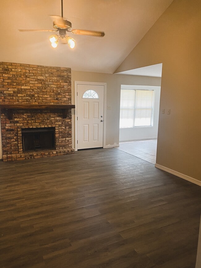 200 Timberwood Dr
