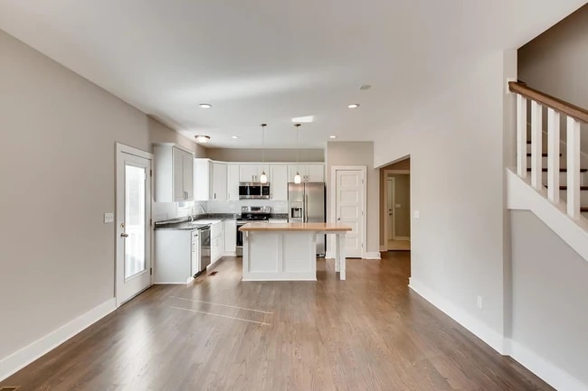 Photo - 1110 Chester Ave