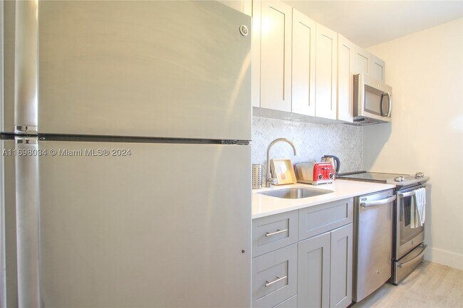 6238 SW 59th St Unit 10
