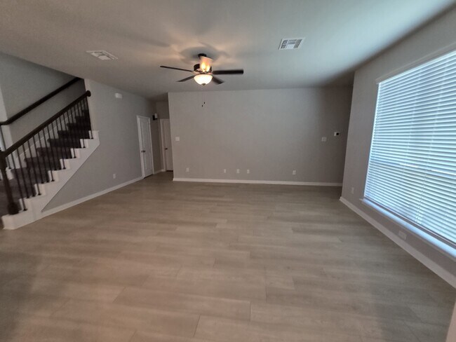 Photo - 10001 Kensley Rose Dr