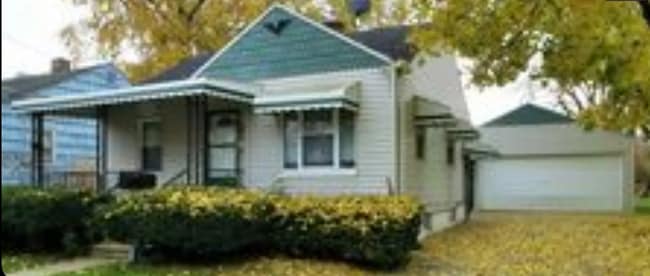 Photo - Charming 3-Bedroom Home with AC & Pet-Friendly in Flint's Desirable Neighborhood!