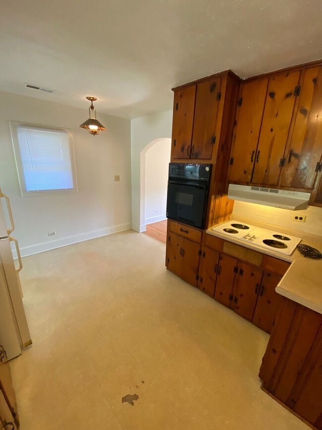 Photo - 804 St James Cir Unidad Apt #A