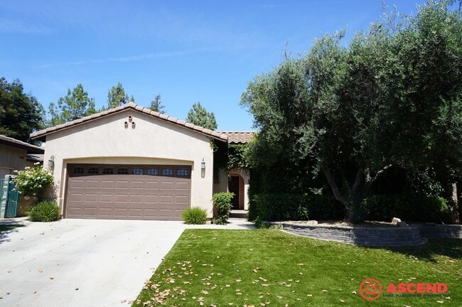 Building Photo - Spacious 4 Bed, 2.5 Bath Home in HOA Community – Full Appliance Package Included!