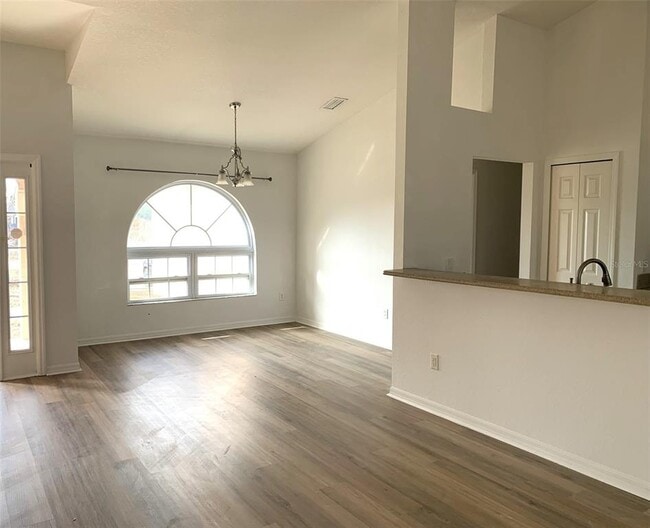 Photo - 12516 Willmington Blvd