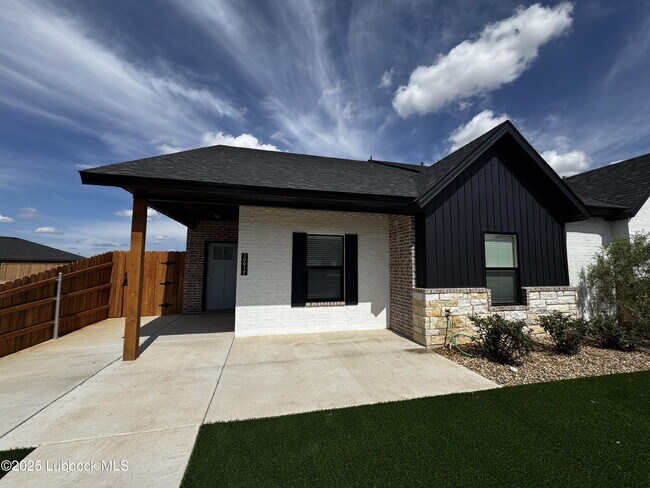 Photo - 10917 Abbeville Ave Townhome