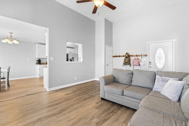 Photo - 1355 Whitt Ln