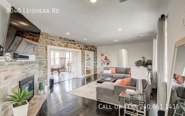 Photo - 8040 Leishear Rd