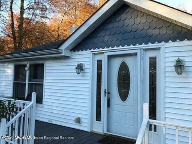 Photo - 105 Butler Blvd