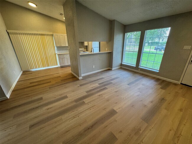 Photo - 11217 Pender Ln