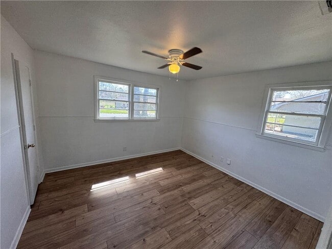 Photo - 2541 Medford Pl