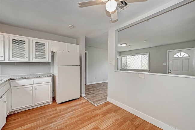 Photo - 4203 Tavenor Ln