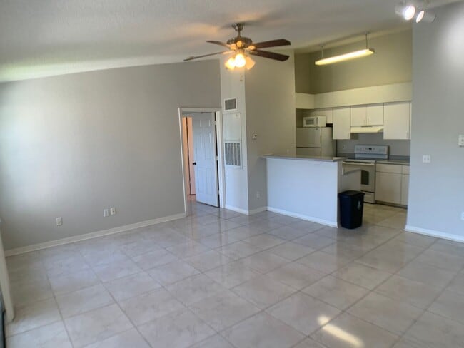 2225 Metropolitan Way